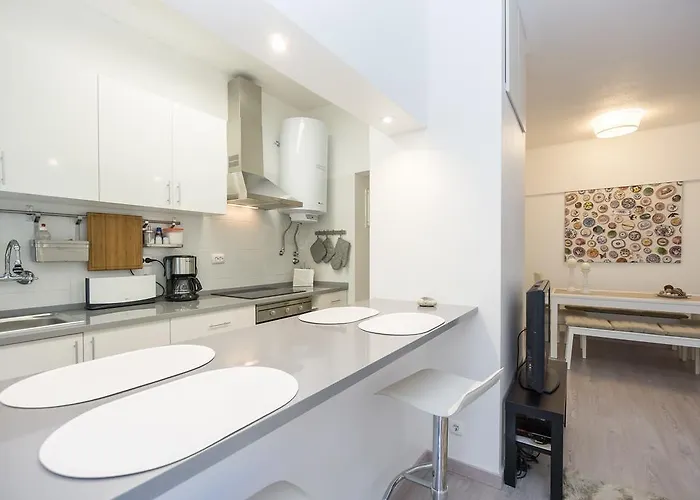 Daire Lovely & Modern In The Center *